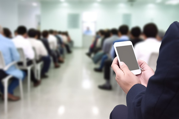 滾動(dòng)預(yù)算咨詢：協(xié)助企業(yè)實(shí)施滾動(dòng)預(yù)算，持續(xù)優(yōu)化預(yù)算