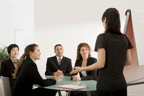 對(duì)組織流程進(jìn)行優(yōu)化再造，提高工作效率和降低成本