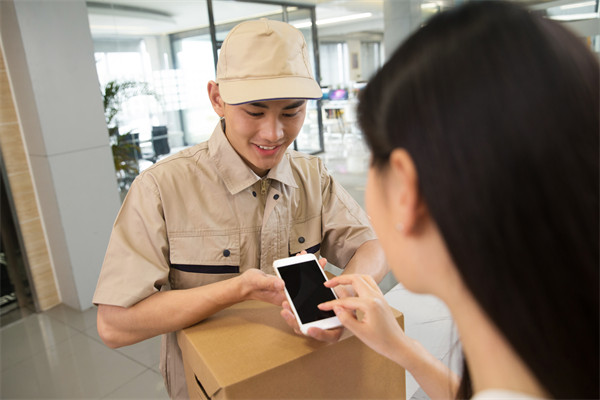 品牌與消費(fèi)者關(guān)系：建立深厚聯(lián)系，提升忠誠(chéng)度