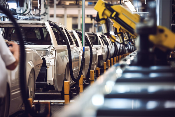 推行精益生產(chǎn)戰(zhàn)略，打造高效能、低成本的生產(chǎn)系統(tǒng)