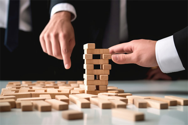 集團(tuán)管控助力風(fēng)險(xiǎn)防控，保障企業(yè)安全穩(wěn)定運(yùn)營(yíng)