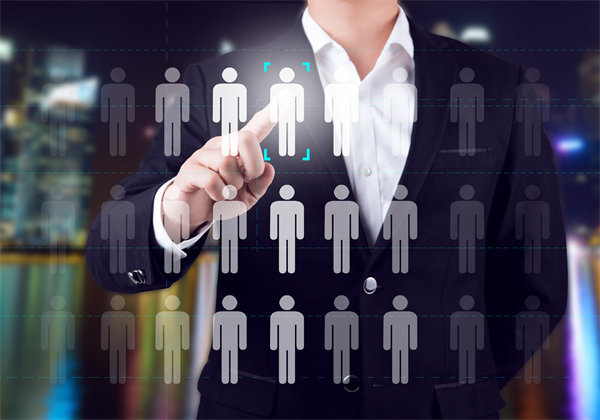 靈活調(diào)整組織規(guī)劃，應(yīng)對(duì)市場變化與業(yè)務(wù)挑戰(zhàn)