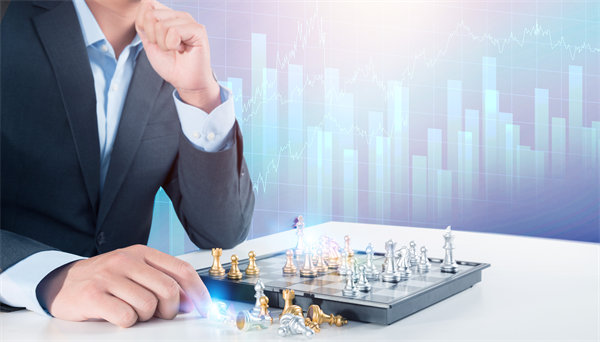 精準(zhǔn)實(shí)施戰(zhàn)略管理，構(gòu)筑企業(yè)持續(xù)競(jìng)爭(zhēng)優(yōu)勢(shì)