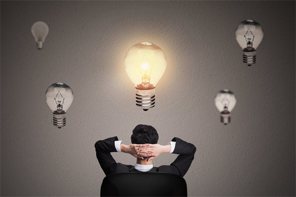 創(chuàng)新企業(yè)管理思維，激發(fā)員工潛能，推動(dòng)企業(yè)騰飛