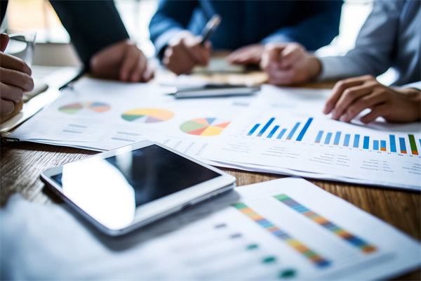 企業(yè)如何通過上年度的結(jié)果，修正下年度的經(jīng)營計劃？