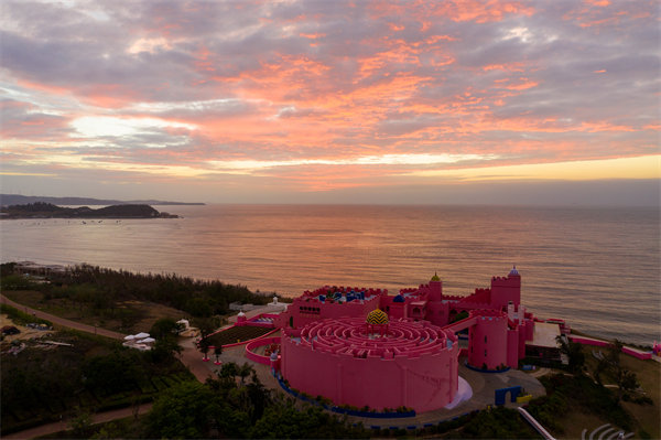 管理咨詢?nèi)绾沃φ闹葜行∑髽I(yè)突破發(fā)展瓶頸？