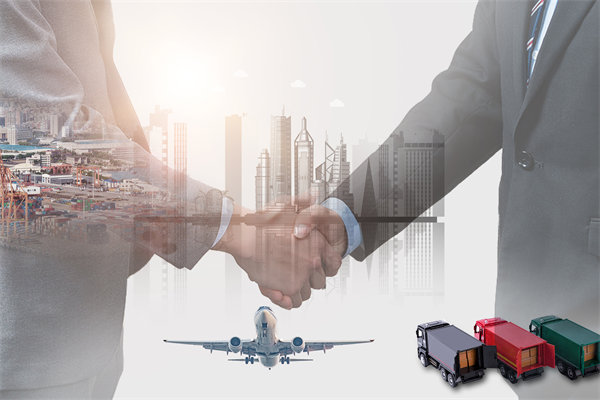 在全球化背景下，企業(yè)如何制定跨國(guó)戰(zhàn)略規(guī)劃？