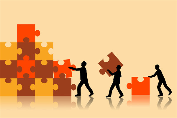 資源分配時，組織規(guī)劃如何平衡各部門需求與整體目標(biāo)？