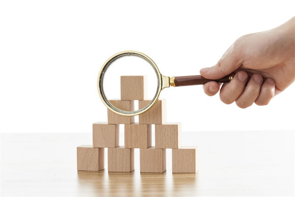 如何根據(jù)市場趨勢及企業(yè)需求科學(xué)設(shè)計(jì)薪酬咨詢方案？