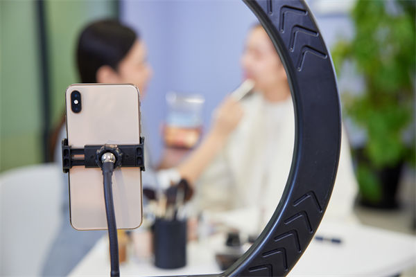 全渠道營銷管理，無縫連接客戶，打造極致體驗