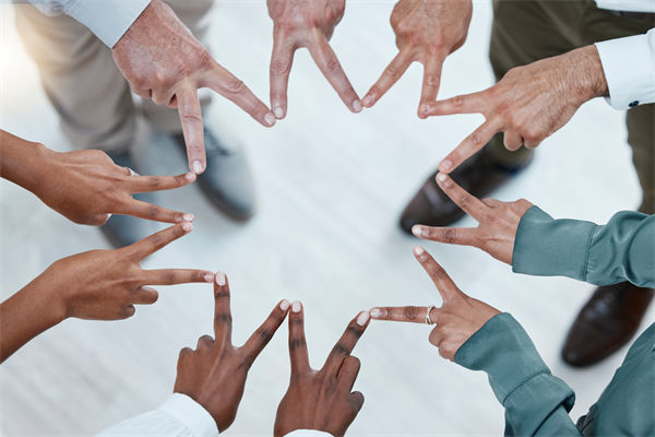 特朗普政府禁止哈佛大學招收國際生，企業(yè)文化怎么看？