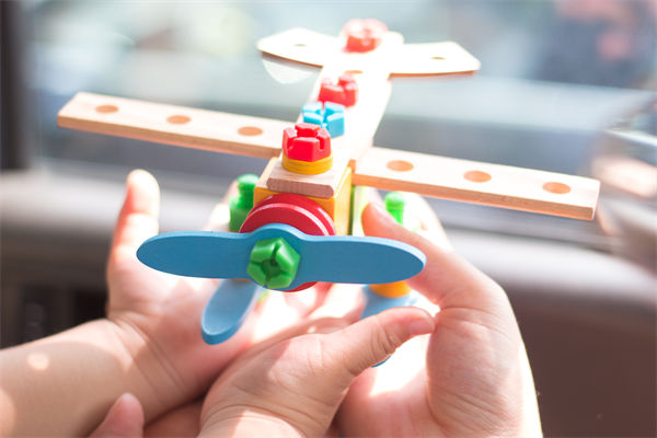 這些玩具可能正在悄悄傷害孩子，對關(guān)聯(lián)品牌的啟示